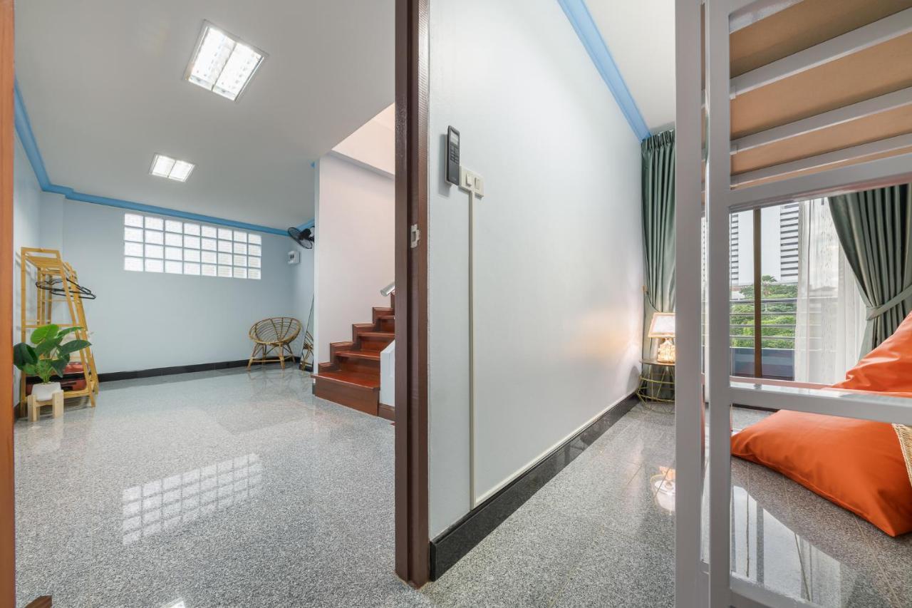 Rooftop Paradise Newly Built 900meters To Chidlombts And Central World Free Airport Pickup Bangkok